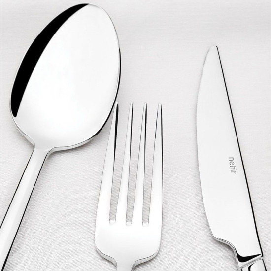 طقم أدوات المائدة مكون من 89 قطعة مع صندوق خشبي فاخر.