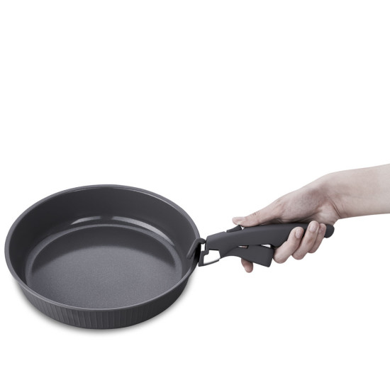 طقم أواني كوركماز نوفا براتيكا 8 قطع لون رمادي