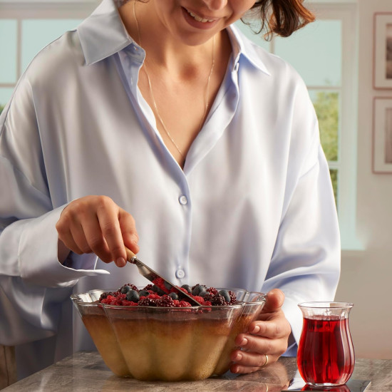 High-quality, heat-resistant glass dish, 1.05 liters